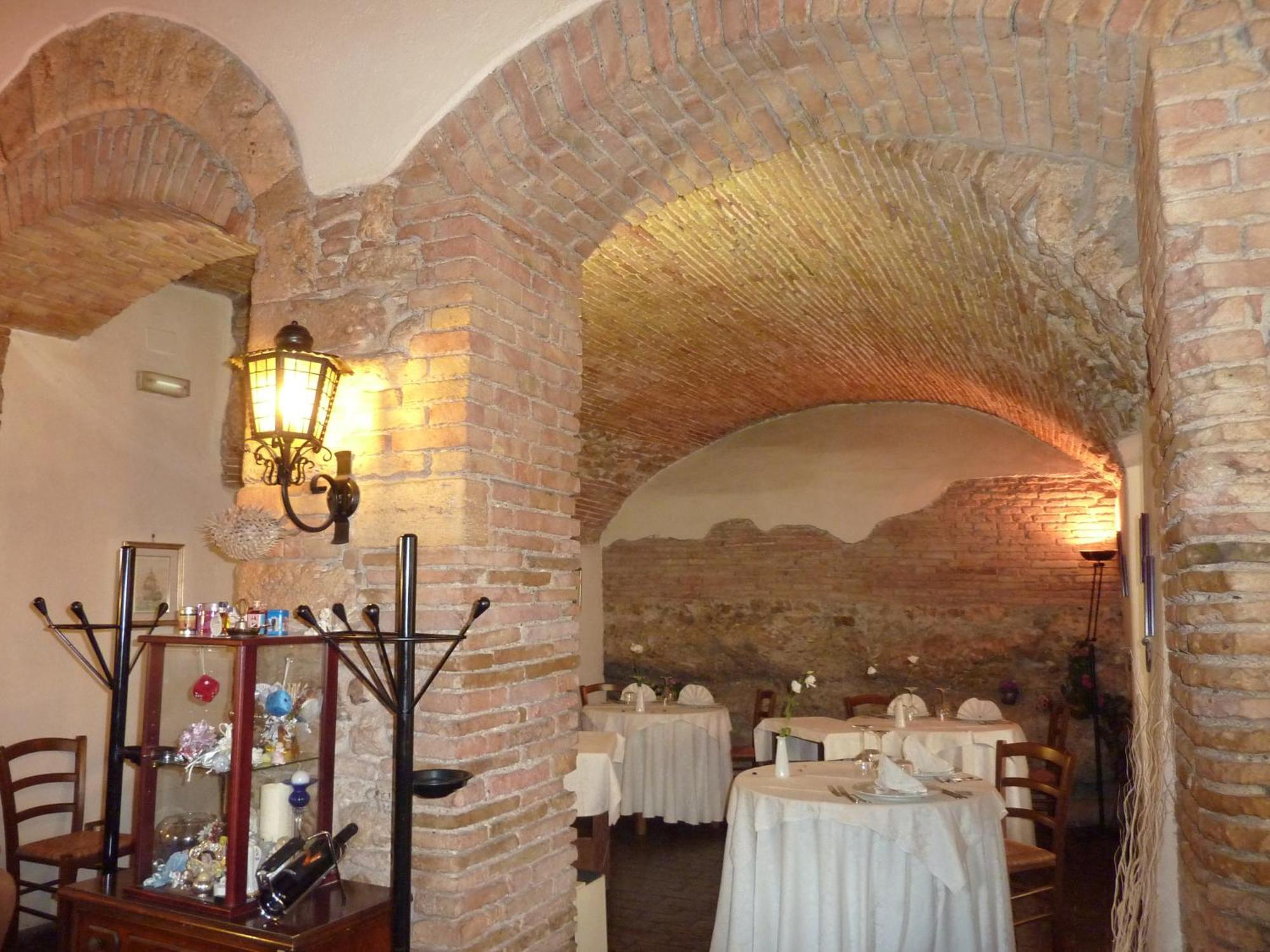 La Rocca Hotel Narni Exterior foto
